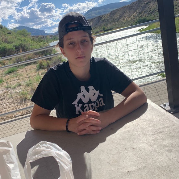 Profile Picture of Taylor Markstein (@tmarkstein10) on Poshmark