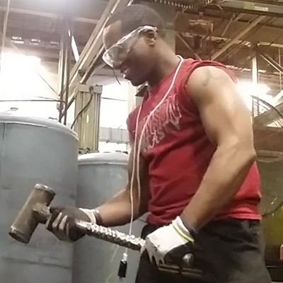 Profile Picture of Antonio Russell (@AntonioRussell) on Twitter