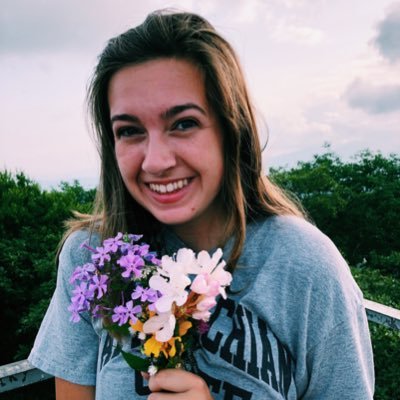 Profile Picture of Lily Brianne Moore (@LilyBMoore) on Twitter