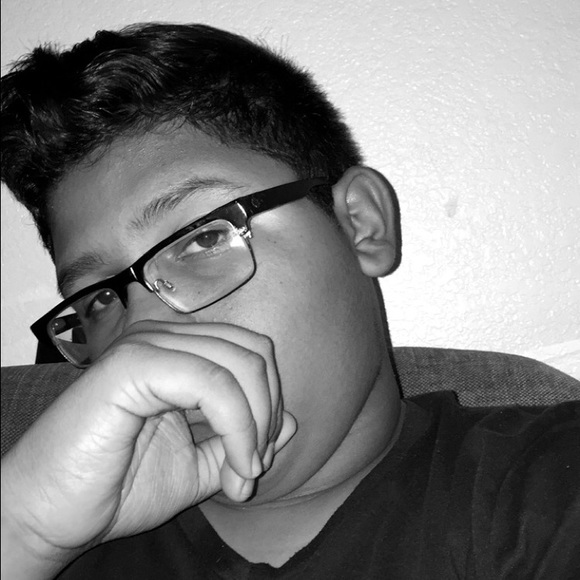 Profile Picture of Mike Bastidas (@bastidasm2001) on Poshmark