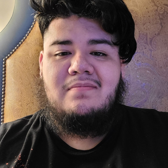 Profile Picture of Danny Frias (@dannyfries2k18) on Poshmark