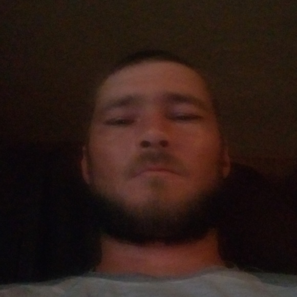 Profile Picture of Robert Ivey (@robertivey769) on Poshmark