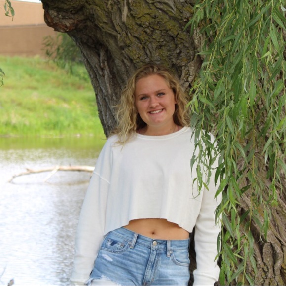 Profile Picture of Sam Daane (@samdaane) on Poshmark