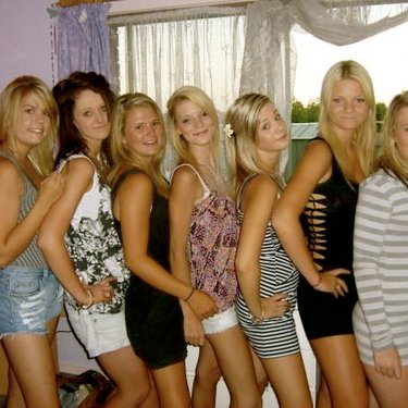 Profile Picture of Renee Murdoch (@neeeeee) on Twitter