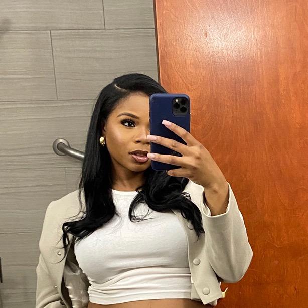 Profile Picture of maryehinton (@@maryehinton) on Tiktok