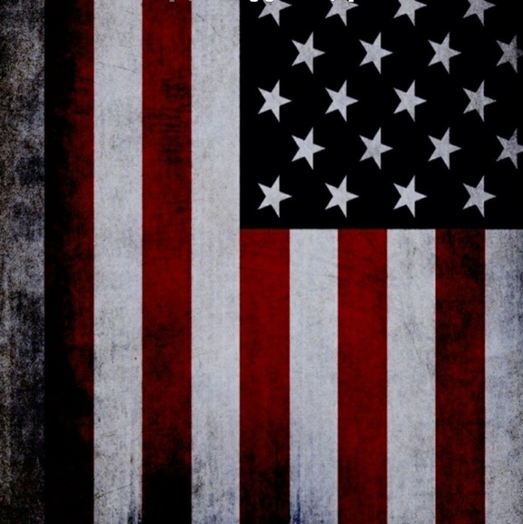 Profile Picture of Brian Wall (@brianwall87) on Poshmark