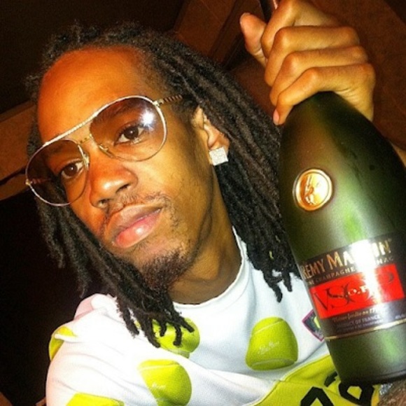 Profile Picture of Gwuala Jizz (@gwualajizz) on Poshmark