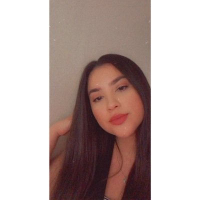 Profile Picture of Evelyn Frias (@evelooong_) on Twitter