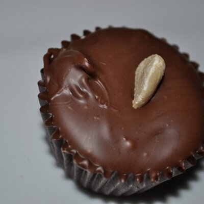 Profile Picture of Lisa Morash (@LaDulceVidaChoc) on Twitter