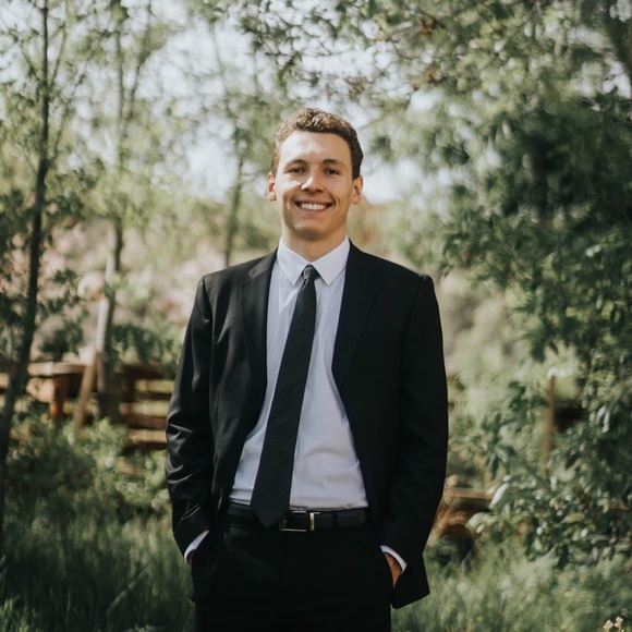 Profile Picture of Dylan Sweikert (@sweiky) on Poshmark