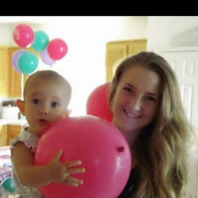 Profile Picture of Carlie Smith (@Carliesmith_99) on Twitter