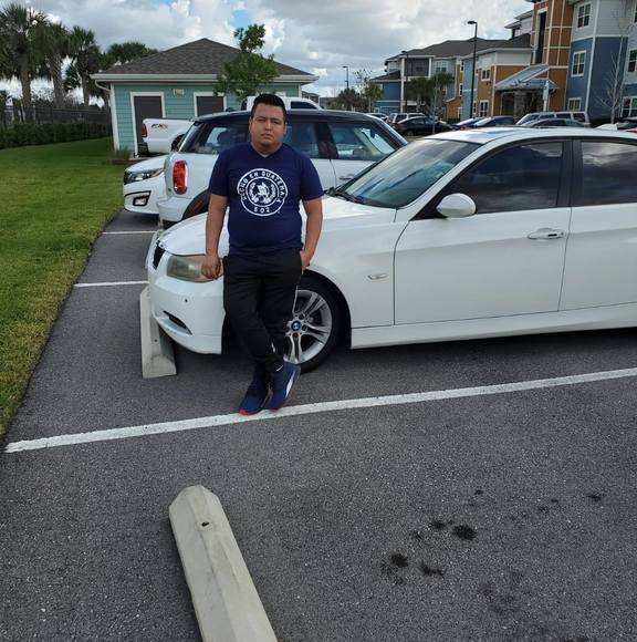 Profile Picture of Byron Lima (@limasegura360) on Poshmark