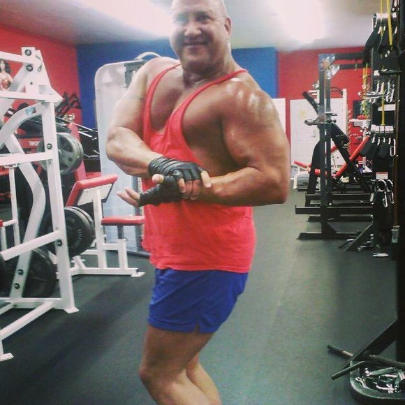 Profile Picture of Barry Anderson (@barryanderson84) on Poshmark