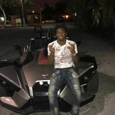 Profile Picture of Liko Savage (@M9_Thomas) on Twitter