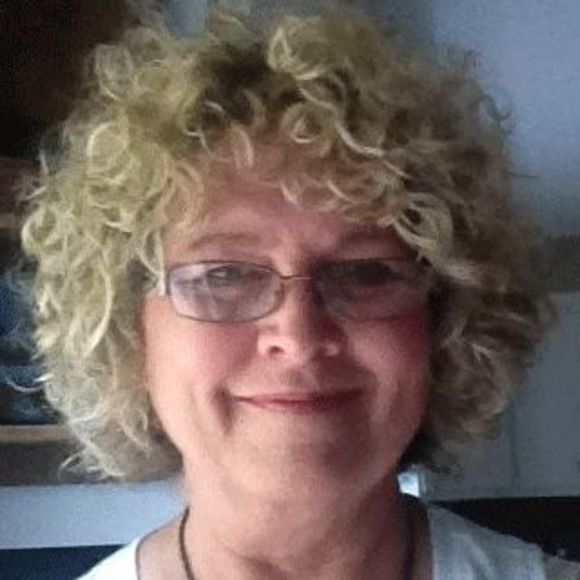 Profile Picture of Susan Brockmann (@jgmr87) on Poshmark