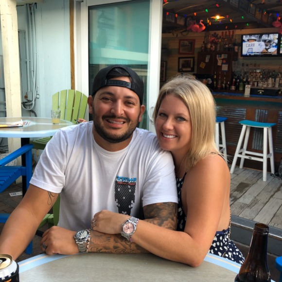 Profile Picture of Lori Carpenter (@lorikaye85) on Poshmark