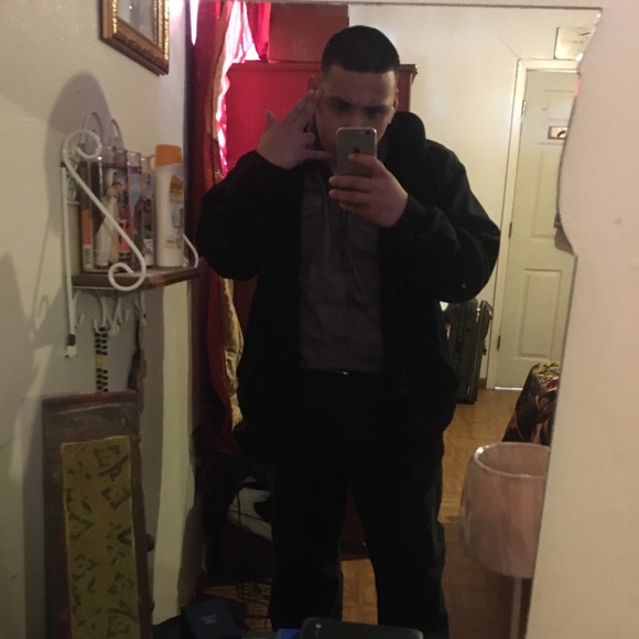 Profile Picture of Rene Arroyo (@renearroyo733) on Poshmark