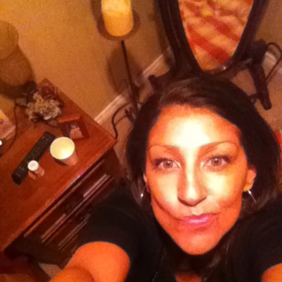Profile Picture of Sasha Bates (@batesshopper) on Poshmark