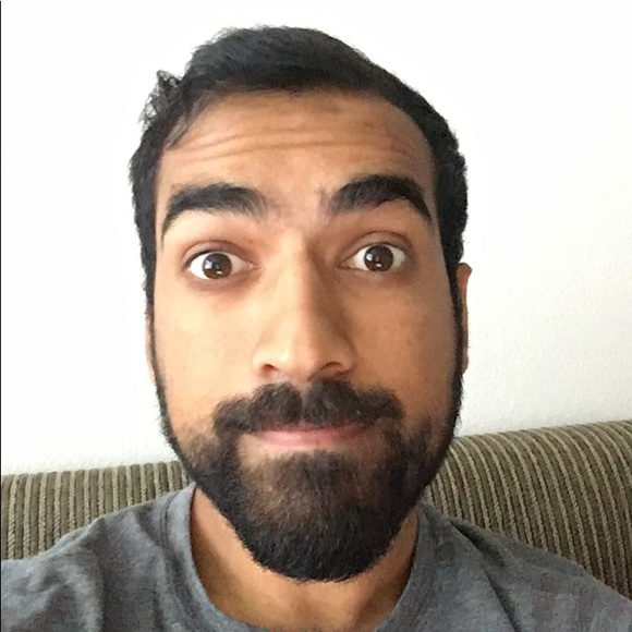 Profile Picture of Shahan Din (@shahandin) on Poshmark