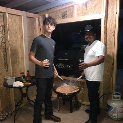 Profile Picture of Robert 🌸 (@RobertTorka) on Twitter