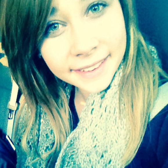 Profile Picture of Natasha Rassbach (@tashra15) on Poshmark