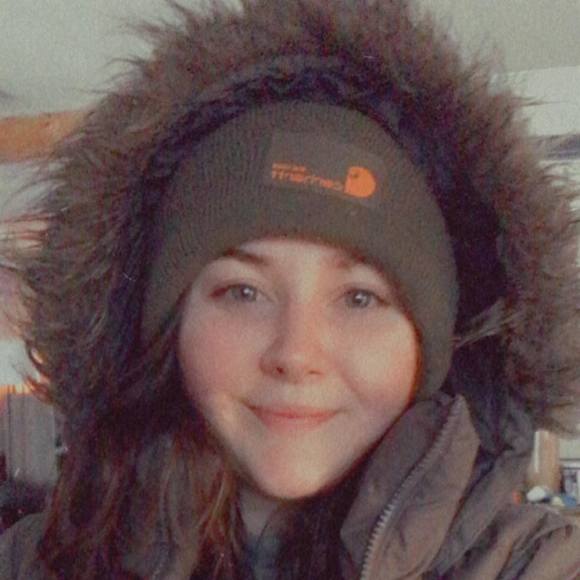 Profile Picture of Lauren Crider (@cridele0) on Poshmark