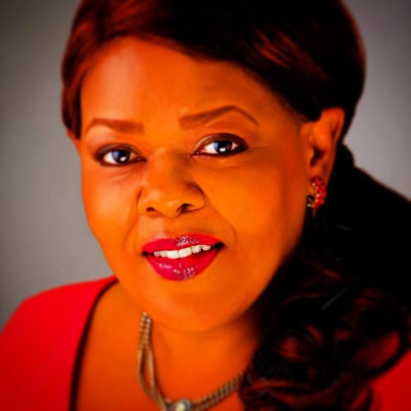 Profile Picture of Lisa Faulkner (@lisafaulkner679) on Poshmark