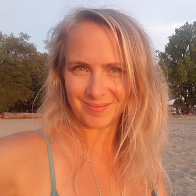 Profile Picture of Jennifer Marie Luce (@jenluce) on Twitter