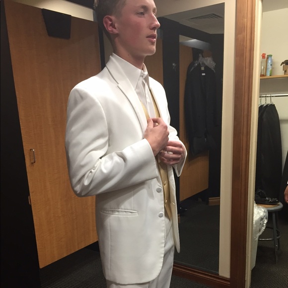 Profile Picture of Randy Carlson (@randycarlson) on Poshmark