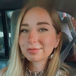 Profile Picture of Ali Phillips (@earthto.ali) on Instagram