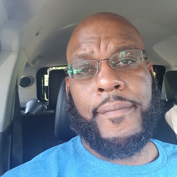 Profile Picture of Derashe Negatu (@derashe) on Poshmark