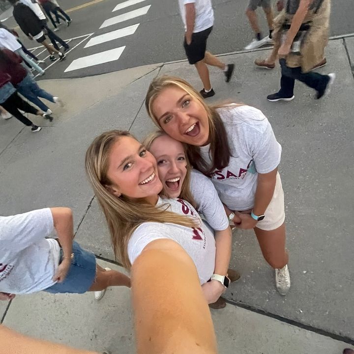 Profile Picture of Elizabeth Labbe (@@elizabethlabbe) on Tiktok