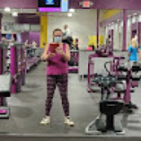 Profile Picture of Sassy Sassypants (@handerson4389) on Poshmark