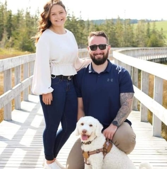 Profile Picture of Aaron David (@aaronaar) on Poshmark