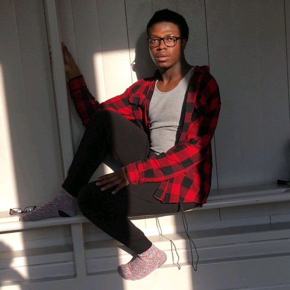 Profile Picture of Matthew Carr (@quingmatty) on Poshmark