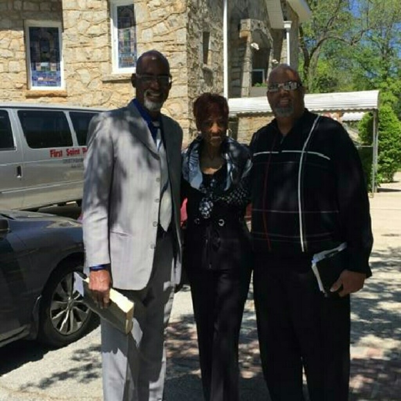 Profile Picture of Harry Nolley (@franchising) on Poshmark