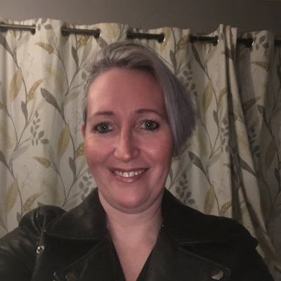 Profile Picture of Lisa Calvert (@lisa_clav) on Twitter