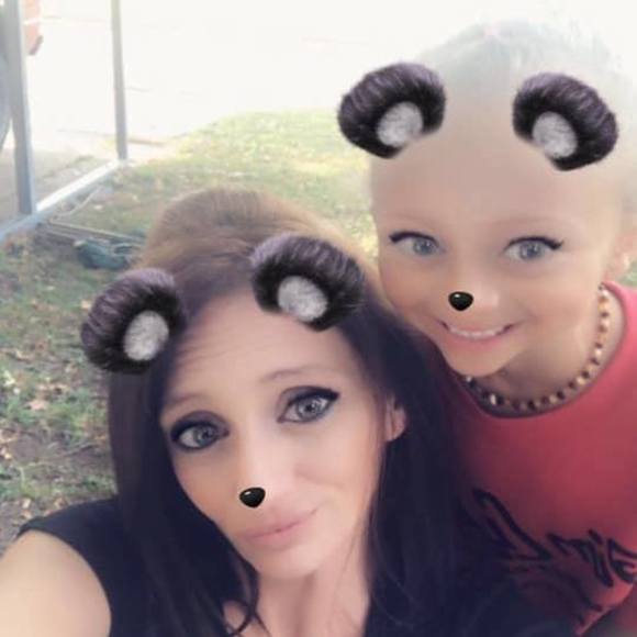 Profile Picture of Christina Sharpsteen (@sourpatch2481) on Poshmark