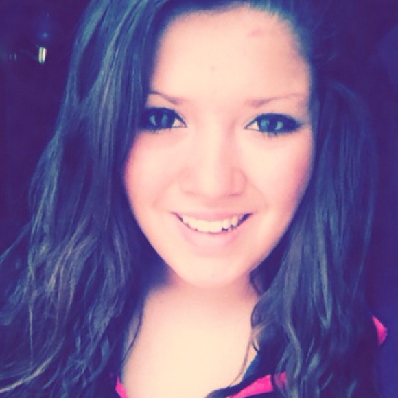 Profile Picture of Casey Shultz (@caseyy_sshultzz) on Poshmark