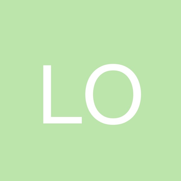 Profile Picture of Louissa Owusu-ansah (@uhull) on Poshmark