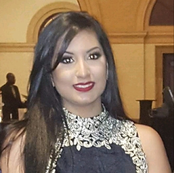 Profile Picture of Nalini Kissoondath (@cali4fun) on Poshmark