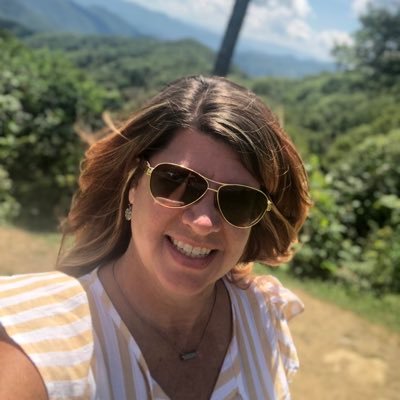 Profile Picture of Christi Singleton (@christising) on Twitter