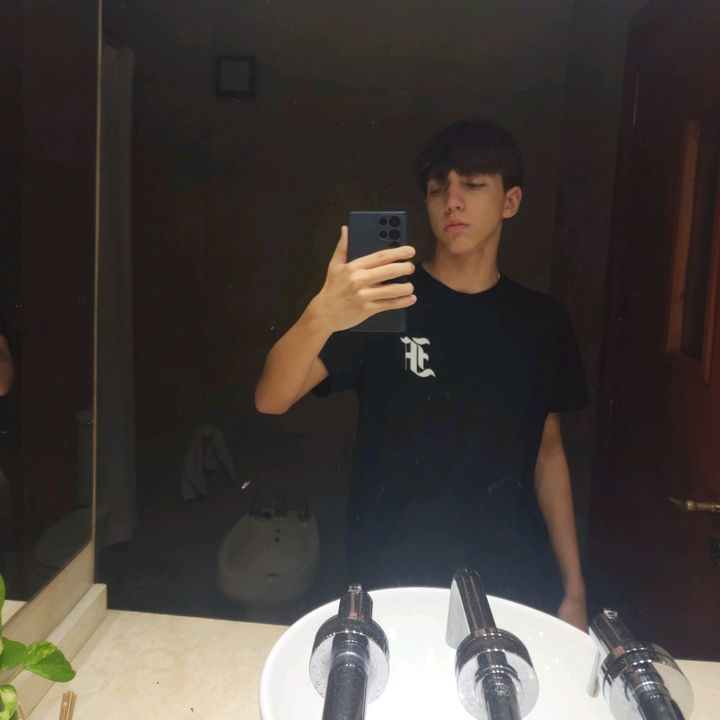 Profile Picture of tomasbaduna (@tomasbaduna) on Tiktok