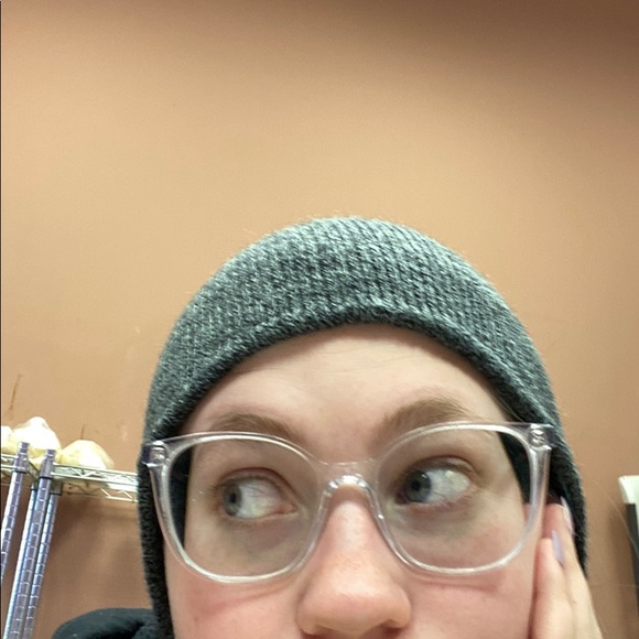 Profile Picture of Erin Manard (@erinmanard) on Poshmark
