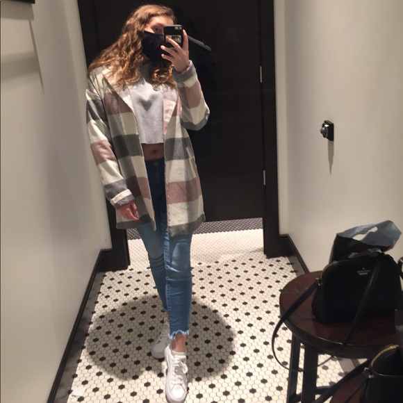Paige Seidell - Poshmark Profile Picture of Paige Seidell (@seidellp) on Poshmark