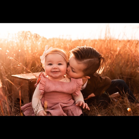 Profile Picture of Amber Clifford (@amber_79h) on Poshmark