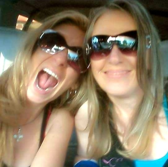 Profile Picture of Kimberly Potwin (@kpotwin) on Poshmark