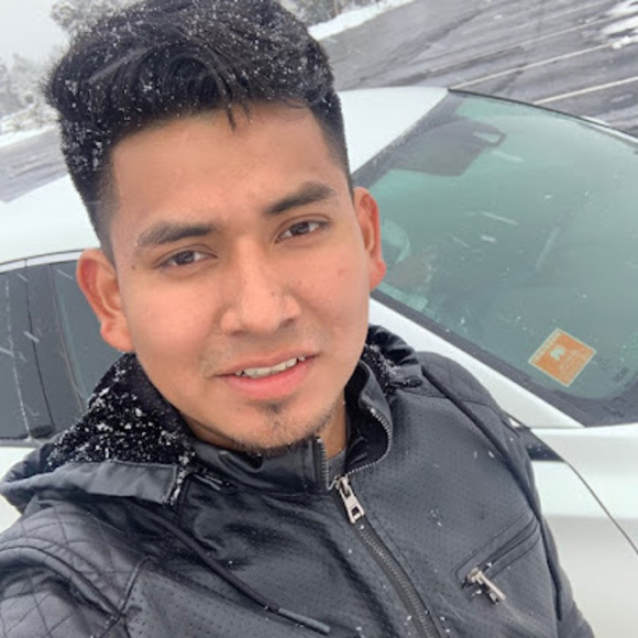 Profile Picture of Alan Gregorio (@gregorioalan933) on Poshmark