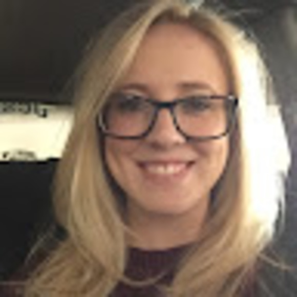 Profile Picture of Heather Yonkers (@heather_yonkers) on Poshmark