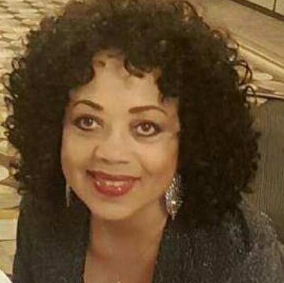 Profile Picture of Rita Tyler (@msritasgonenuts) on Poshmark